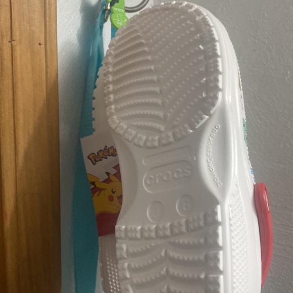 Croc Pokémon 10Jibbitz+Crossbody+Boba-tea ID🧋💛Pokémon Loungefly+Pikachu🗝⛓ - Picture 11 of 13